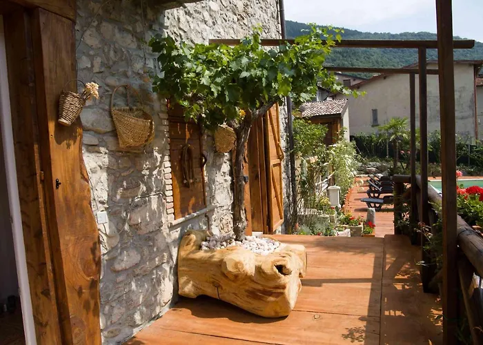 La Curt Del Boeff Bed & Breakfast Lasnigo